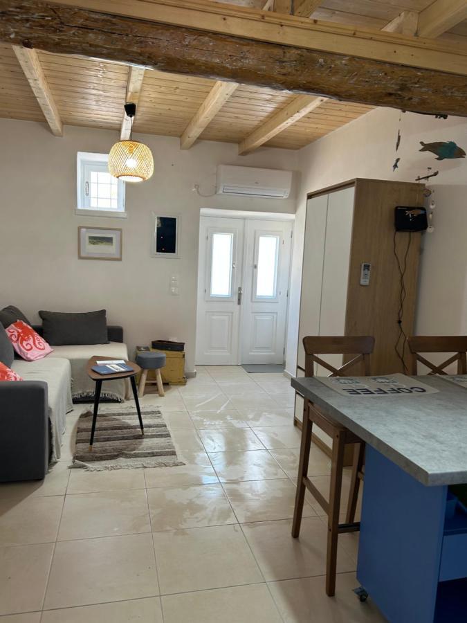 Malta House In Galaxidi Villa Exterior foto